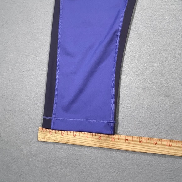 Nike Pro Capri Leggings Women Medium Compression Purple Grey Activewear Casual - Picture 3 of 9